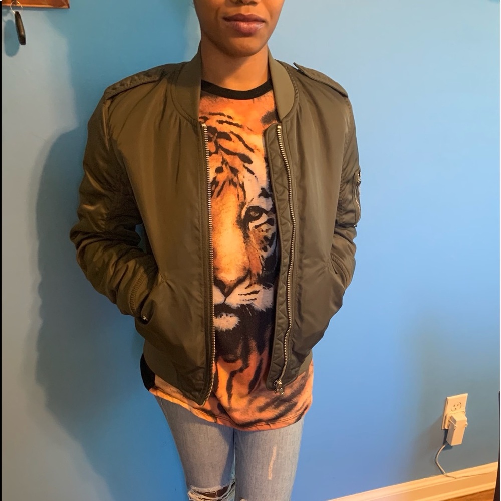 Aritzia Talula Bomber Jacket